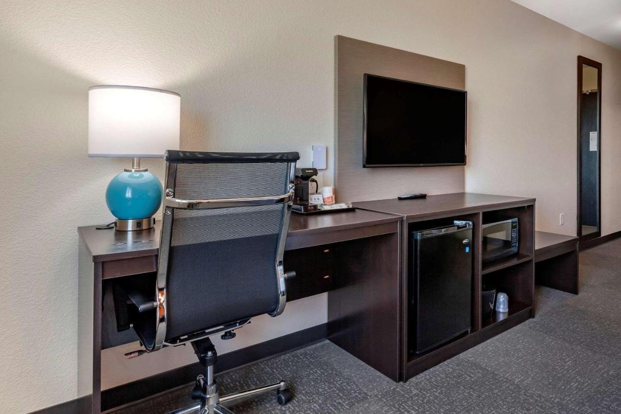 Sleep Inn & Suites Lancaster-Platteville Bagian luar foto
